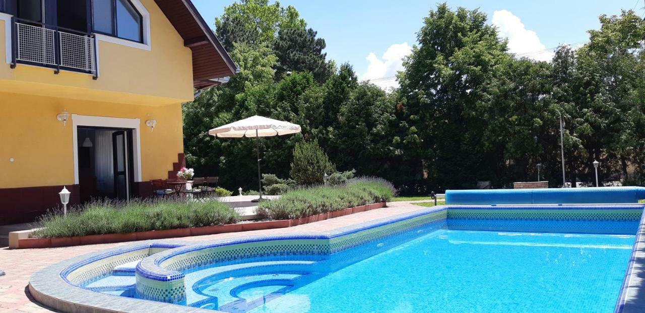 Schieszl Apartments Zamardi 1 ภายนอก รูปภาพ